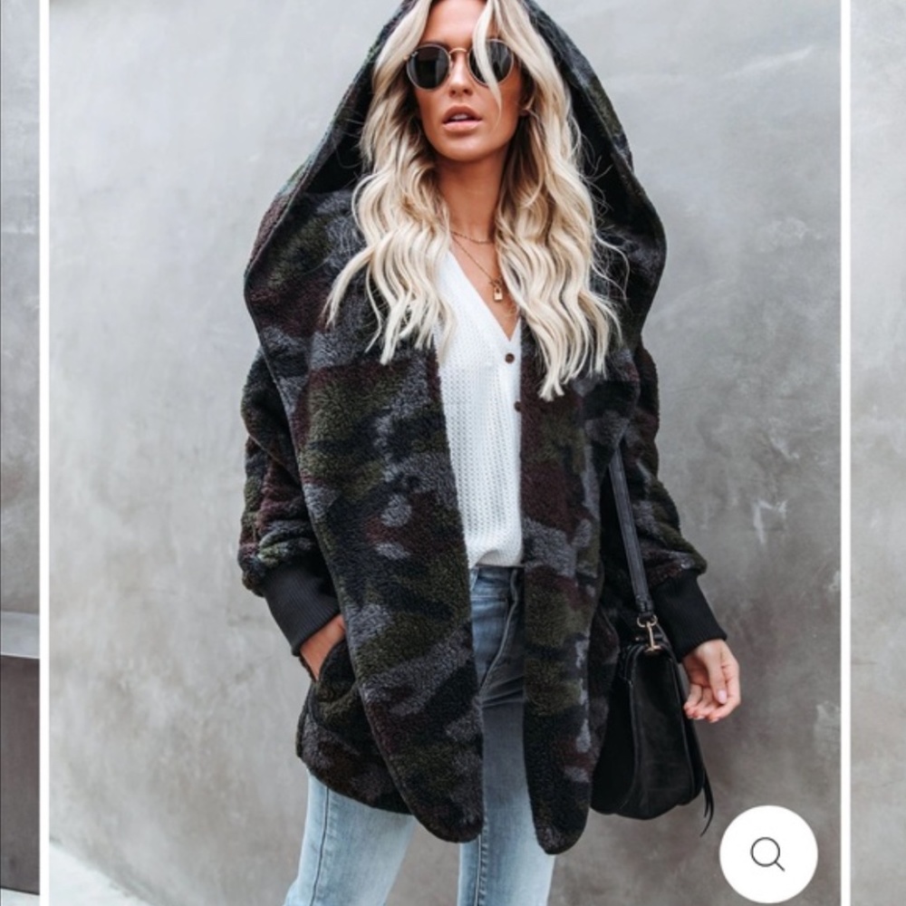 NEW Vici Coziest Yet Pocket Camo Cardigan Coatigan